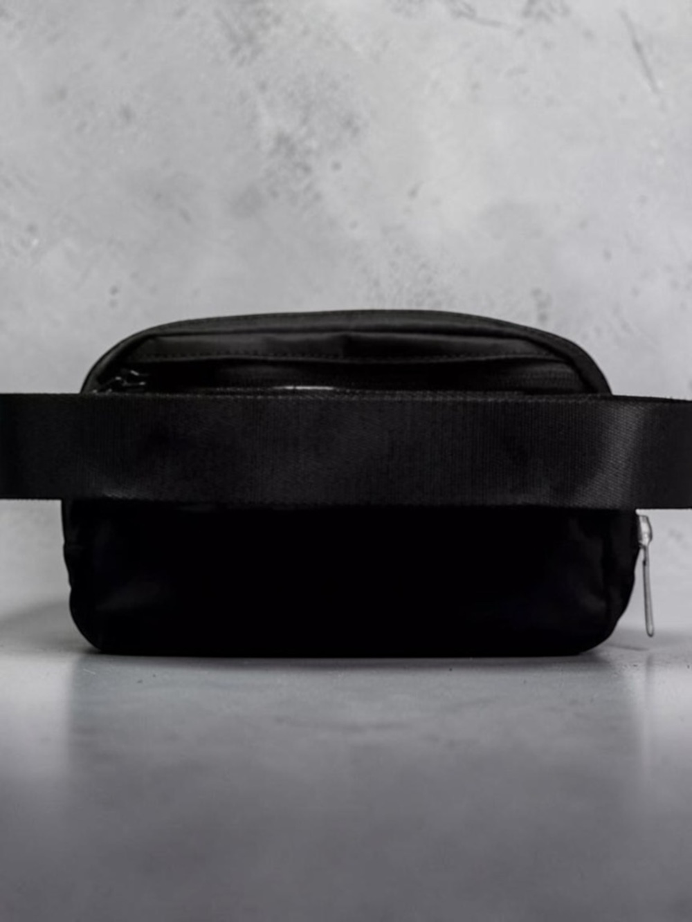 LULULEMON Everywhere Belt Bag – Black 1L, Extended Strap, NWT - Picture 7 of 11